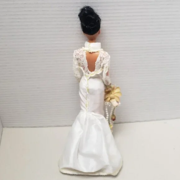 Bride Doll - Picture 9 of 13